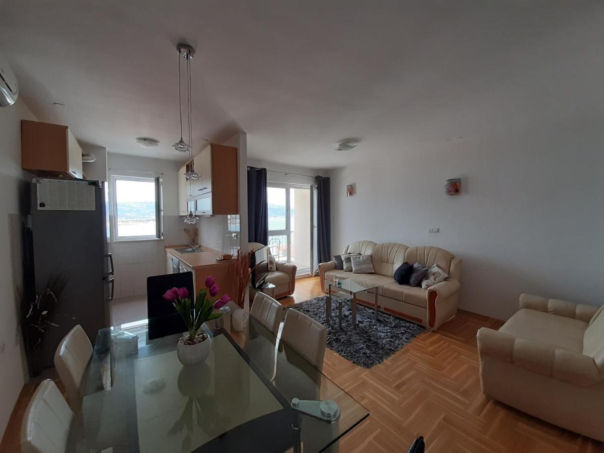 Apartment Jelena Trogir Exterior foto